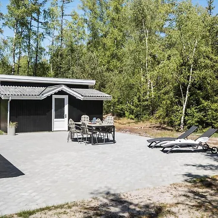 2640-nexo-strandbyskoven-11 Feriehus Neksø